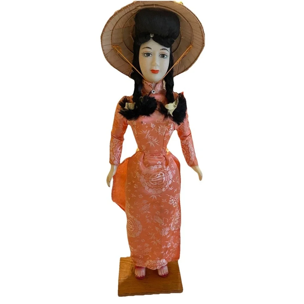 Vintage 1960's Vietnamese Doll Ao Dai Conical Hat Wood Stand‎ Asian Folk Art